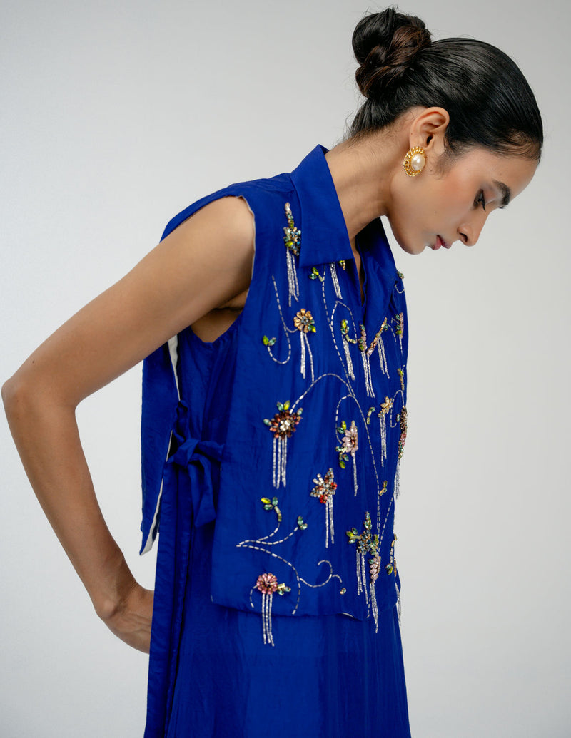 Thread Story Bib mulberry silk jacket/overlay by Ode to Odd in blue for women Worldwide