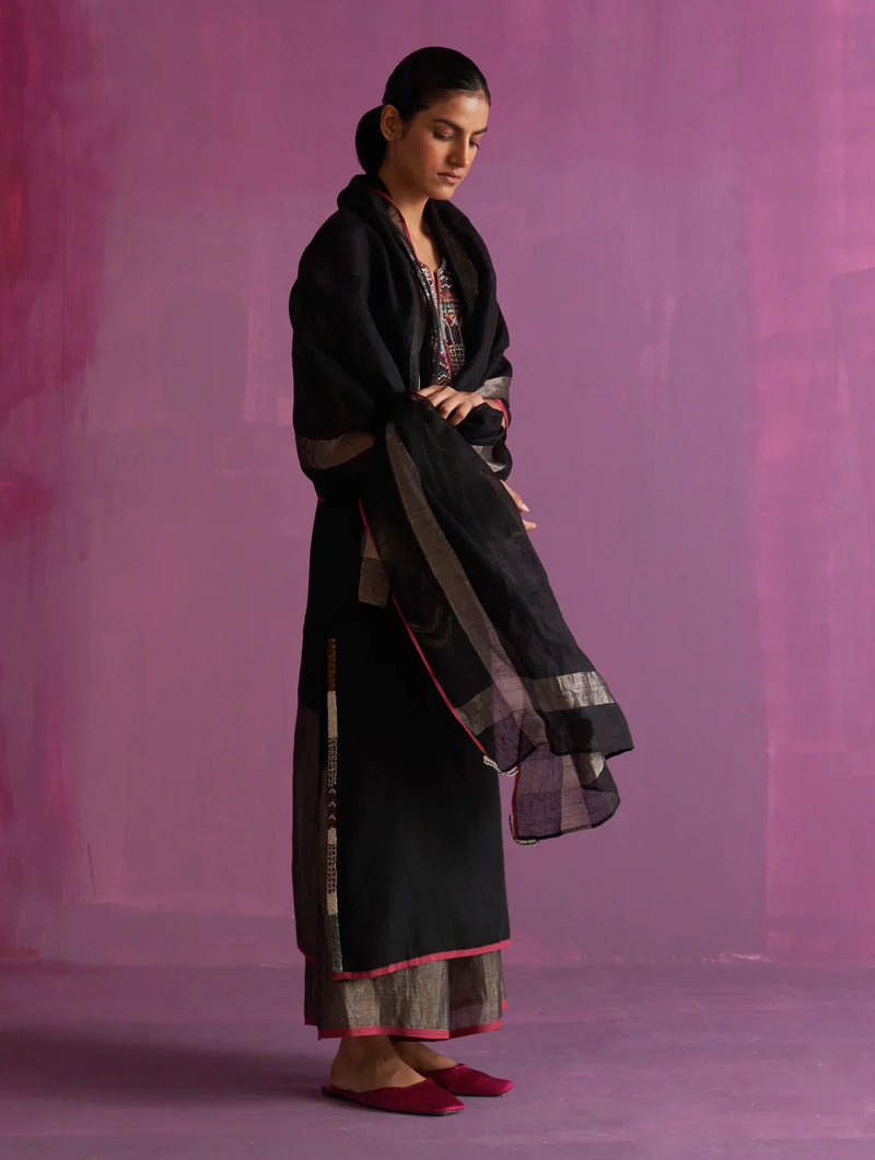 Mato Hand-Embroidered Kurta Set - Black linen by Manan in black color for women Worldwide