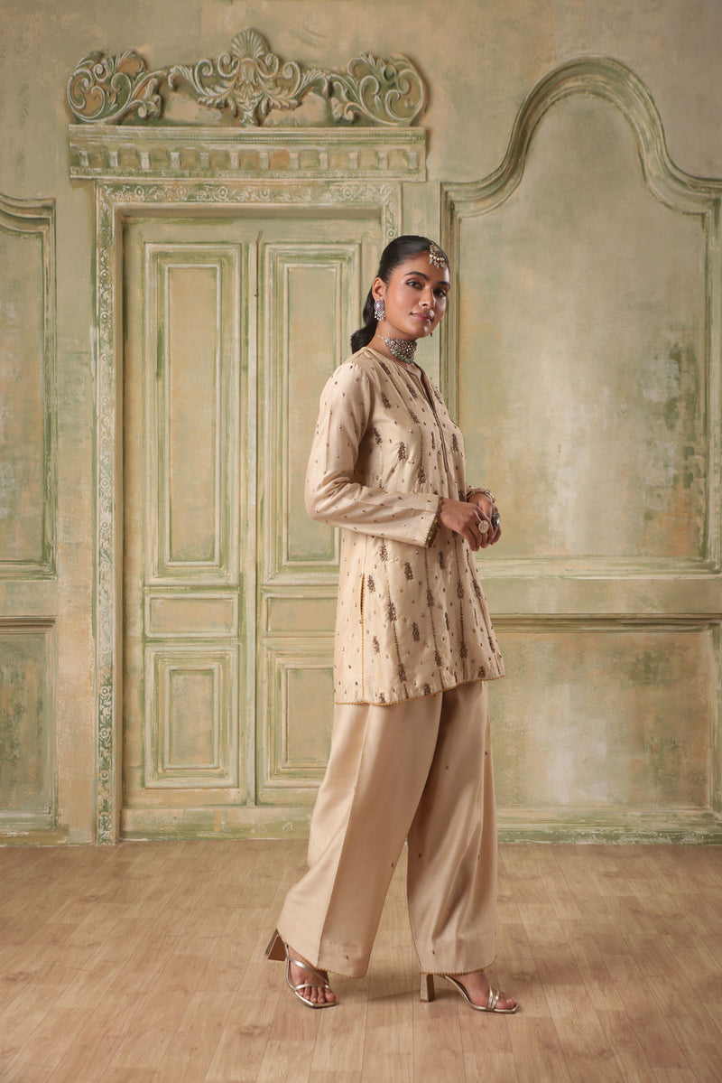 Zar-Rang Ivory Buti Kurta Set