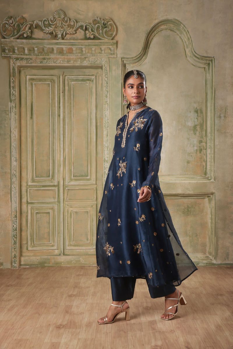 Zar-Rang Blue  Phool Kurta Set