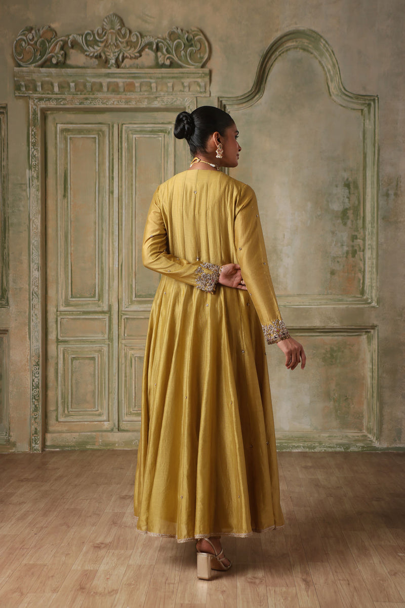 Zar-Rang Green V Neck Kalidar Set