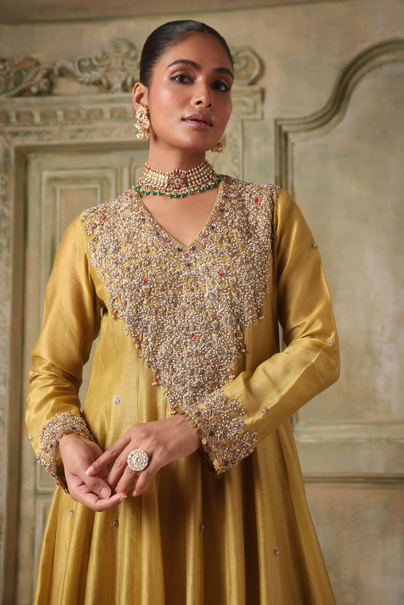 Zar-Rang Green V Neck Kalidar Set