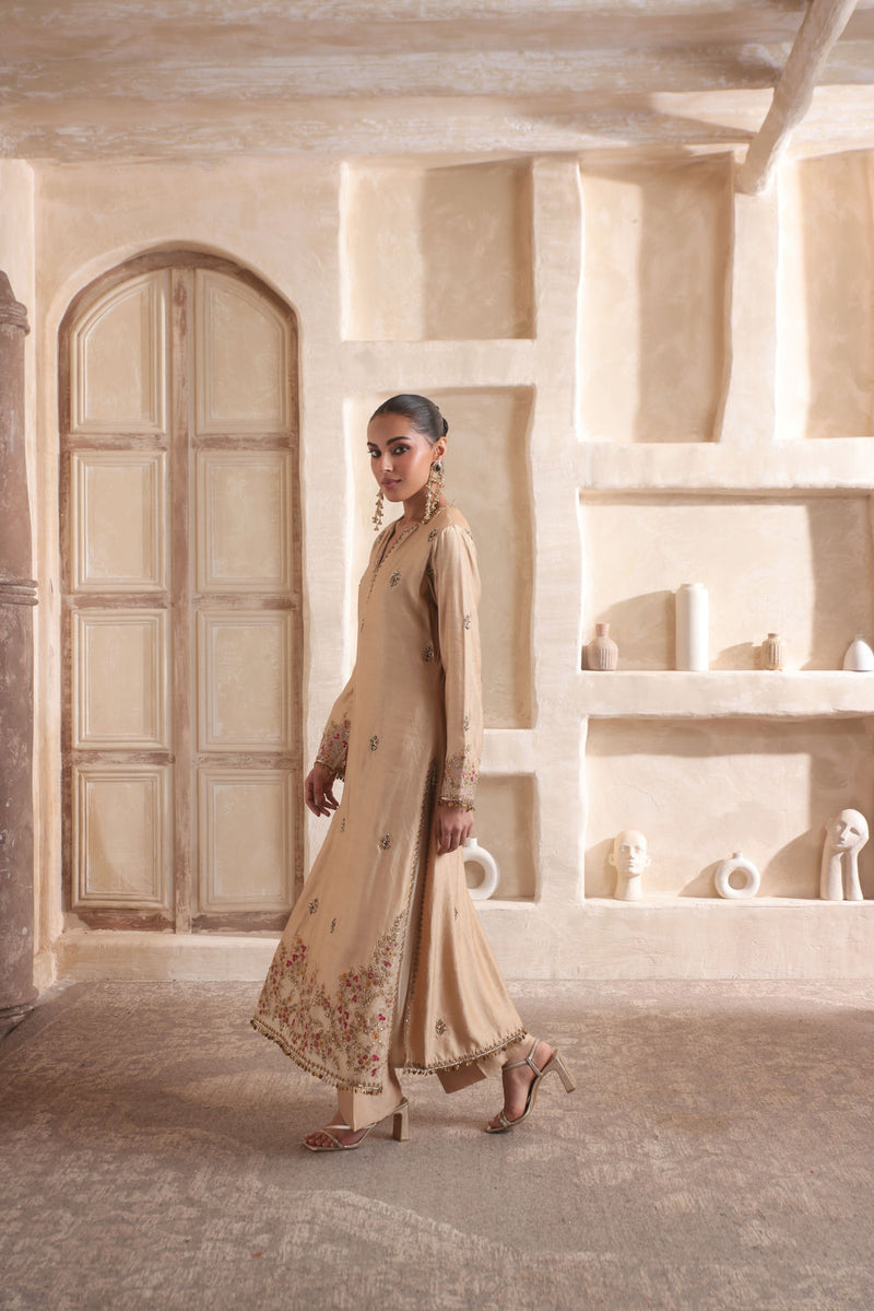 Zar-Rang Ivory Farshi Kurta Set