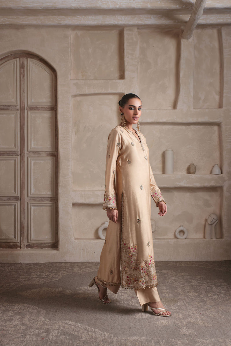 Zar-Rang Ivory Farshi Kurta Set