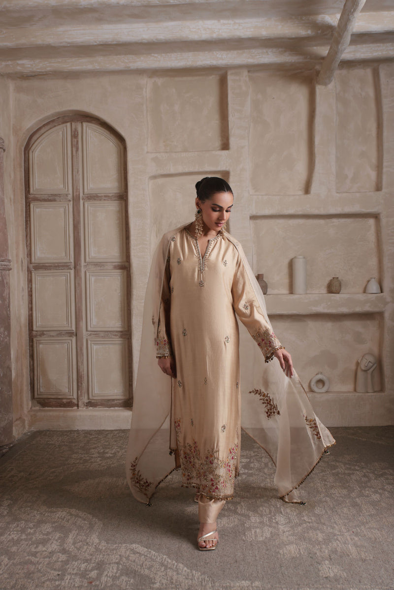 Zar-Rang Ivory Farshi Kurta Set
