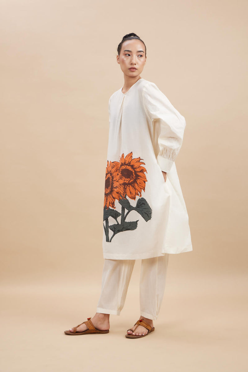 SUNFLOWER SET I cotton by Aavidi in white color for women Worldwide