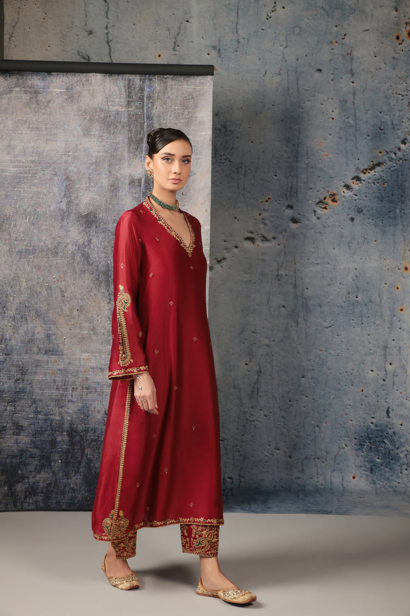 Mehrang Maroon Applique Kurta Set silk chanderi , silk tencel kurta/kurta set by Niti Bothra in maroon for women Worldwide