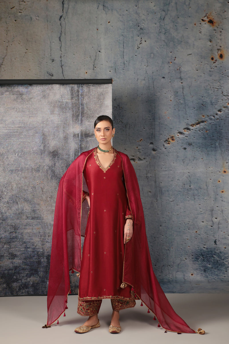 Mehrang Maroon Applique Kurta Set silk chanderi , silk tencel kurta/kurta set by Niti Bothra in maroon for women Worldwide