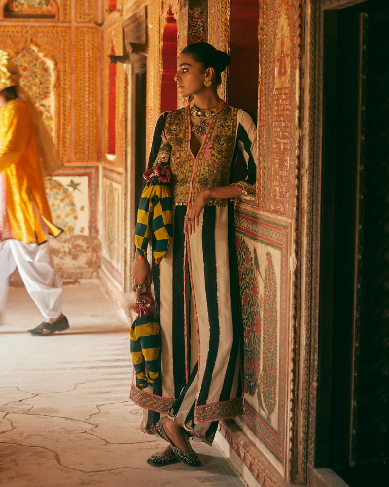 Khel Black And White Yoke Embelished Jacket Kurta Set by Rajiramniq in black color for women Worldwide