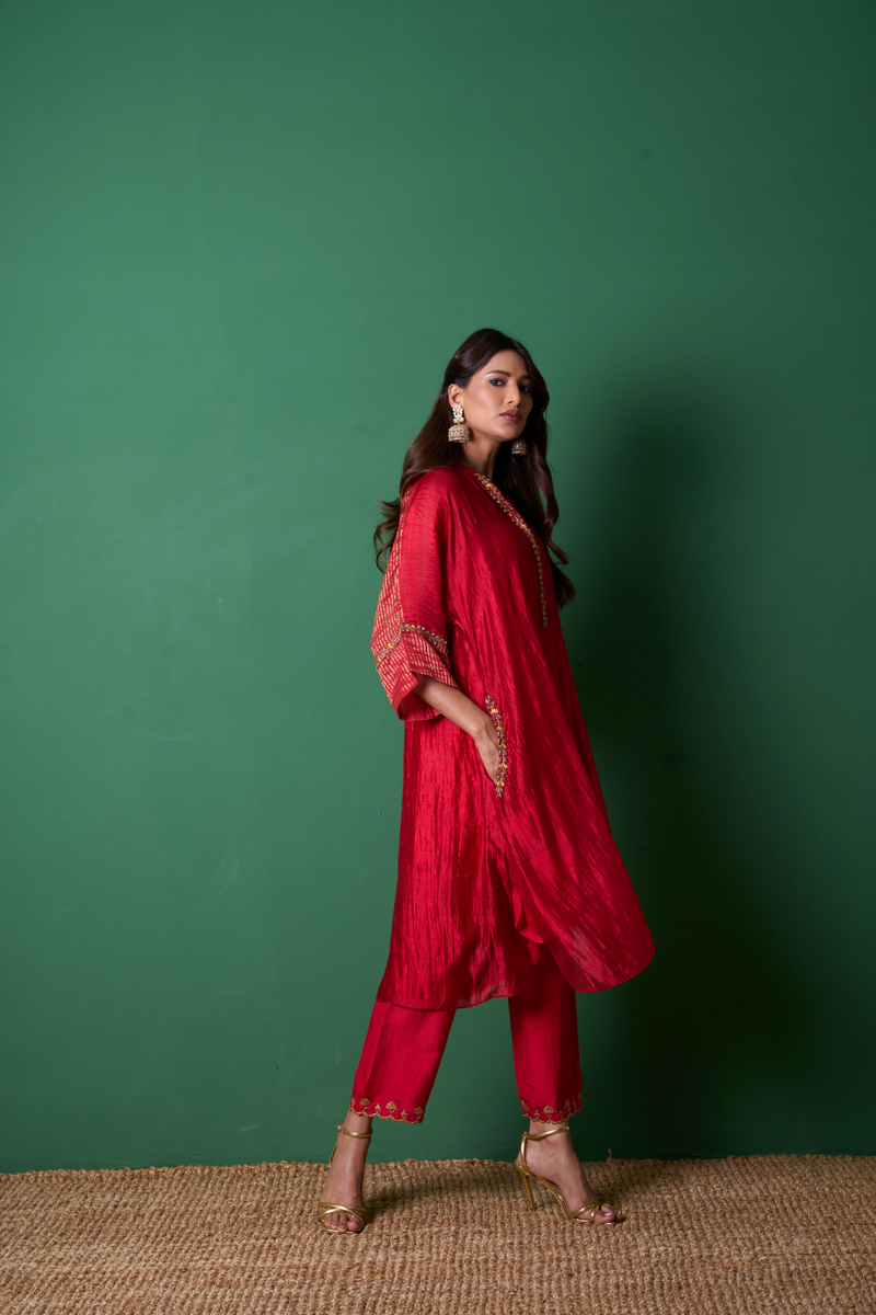 Radiance Kurta Set - Red silk by Priti Prashant in red color for women Worldwide