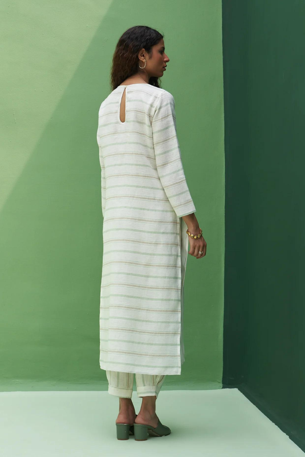 Eiko Striped Linen Kurta Set
- Mint