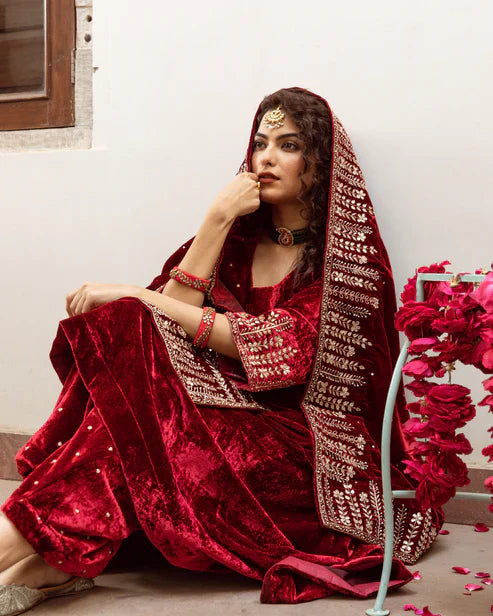 Jahaan - Velvet Embroidered Shawl silk by Maison Shefali for women Worldwide