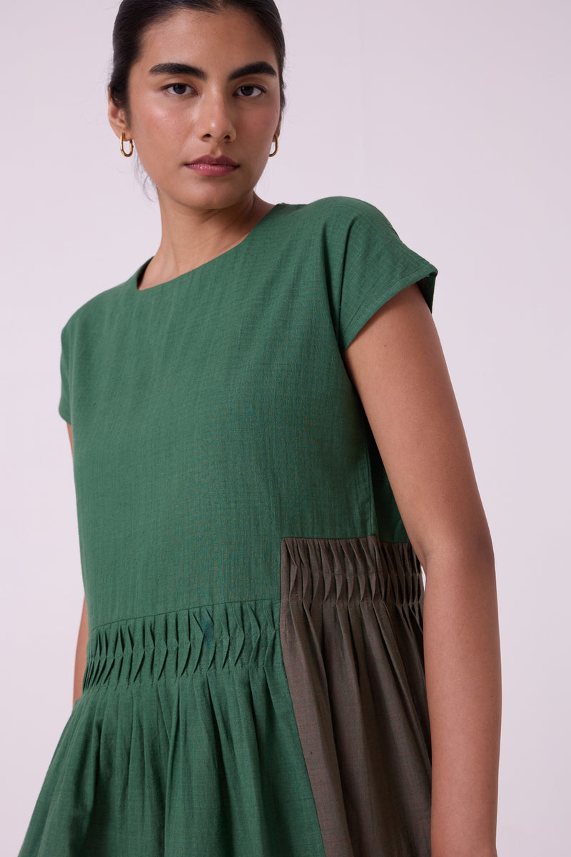 Mori Green Colourblocked Handwoven Midi Dress handwoven cotton dress by The Summer House in green for women Worldwide
