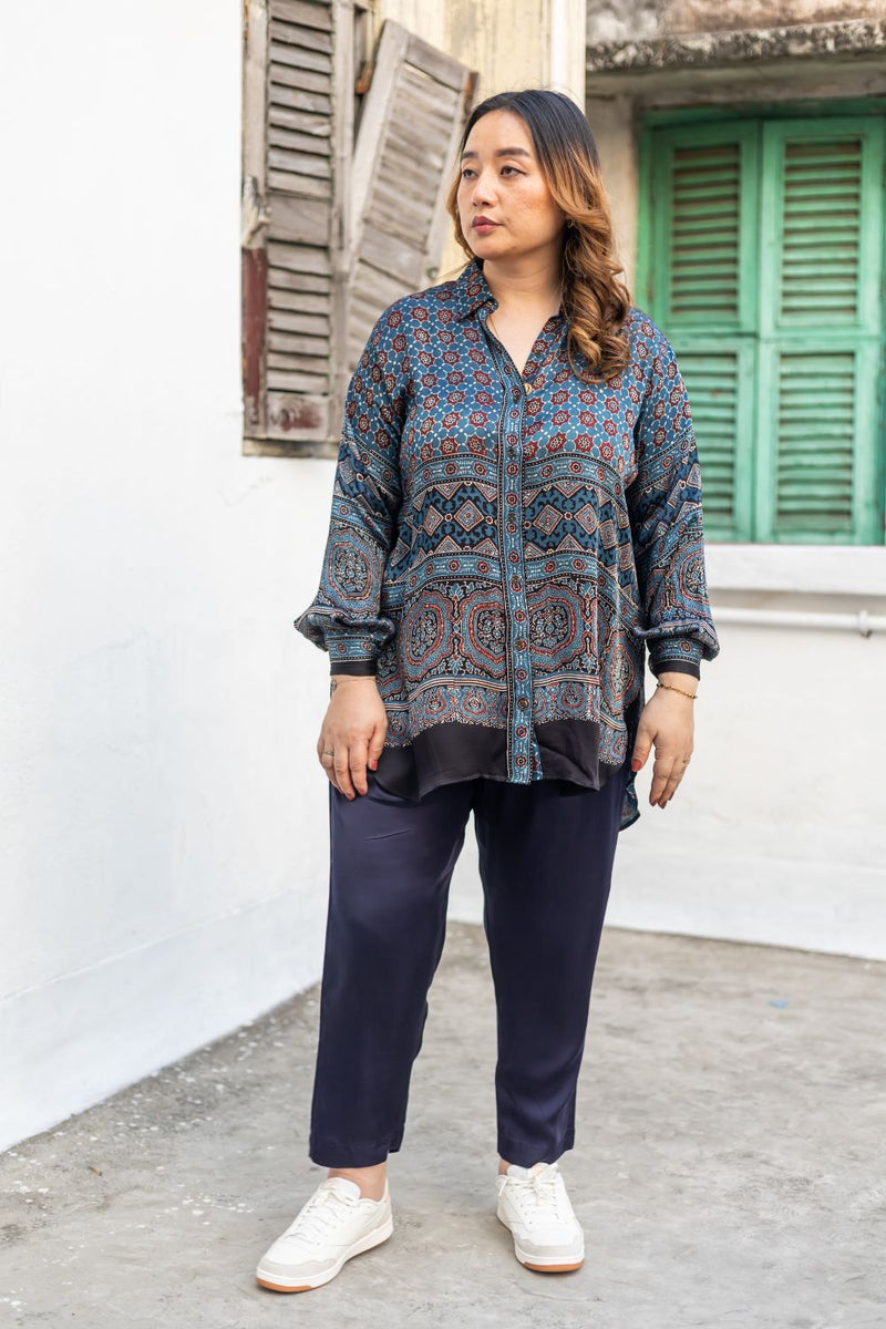 Golflink Blue Hi-Low Shirt with Pants satin by PRAHNAAYA in blue color for women Worldwide