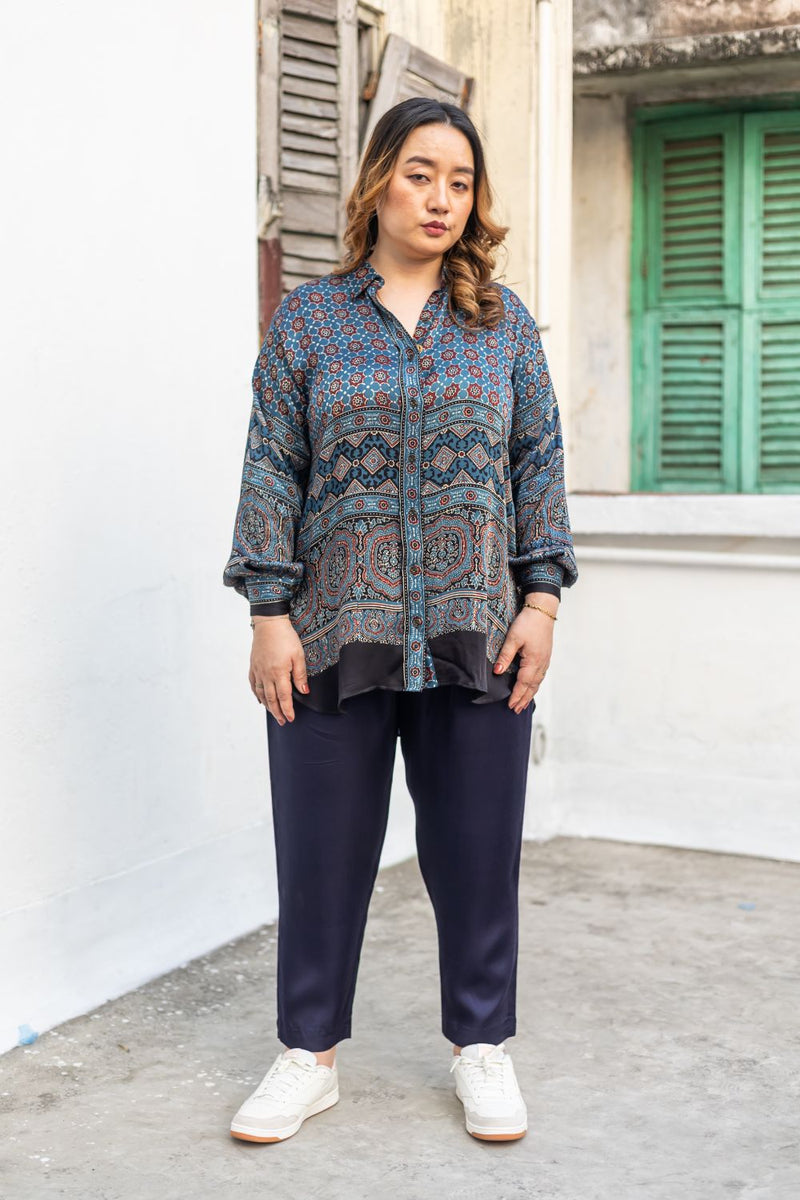 Golflink Blue Hi-Low Shirt with Pants satin by PRAHNAAYA in blue color for women Worldwide