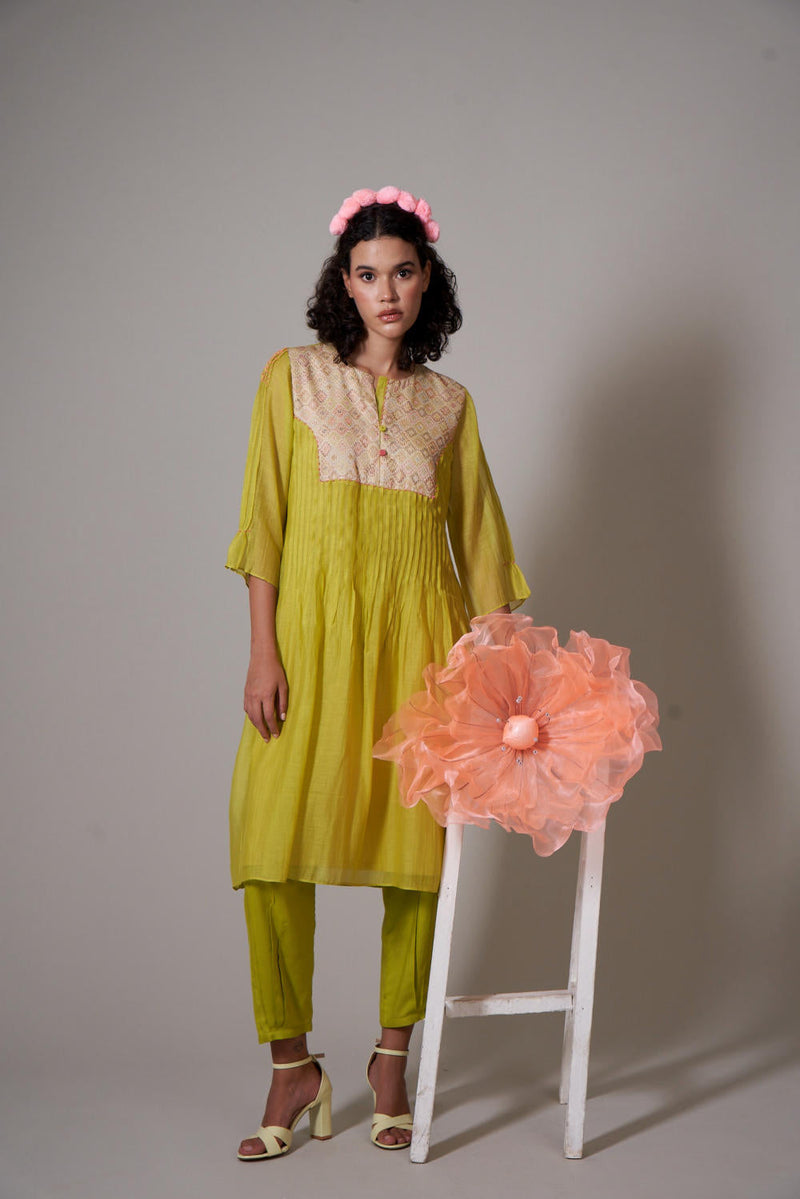 Sayuri Lime mul cotton silk kurta set silk by Priti Prashant for women Worldwide