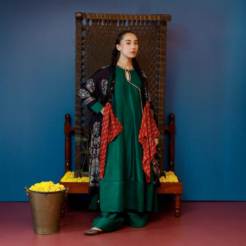 Baithak Green Flair Kali Kurta Set silk by PRAHNAAYA in green color for women Worldwide