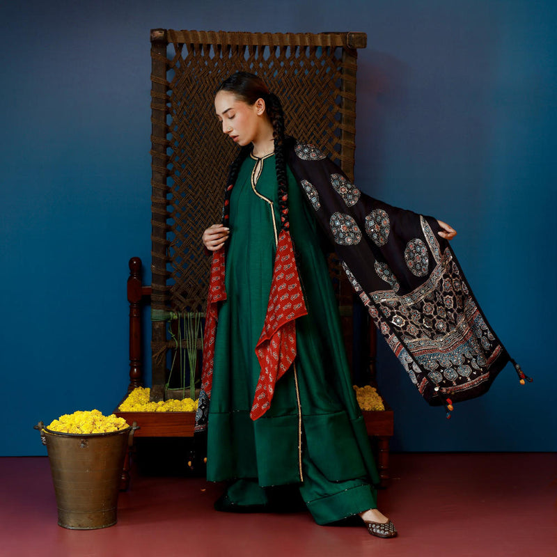 Baithak Green Flair Kali Kurta Set silk by PRAHNAAYA in green color for women Worldwide
