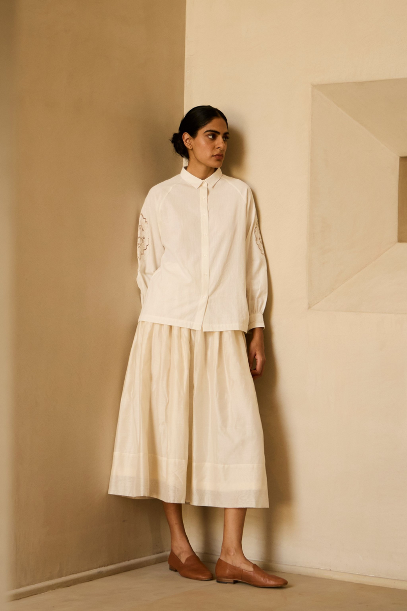 Yeji Handwoven Embroidered Shirt cotton by The Summer House in white color for women Worldwide
