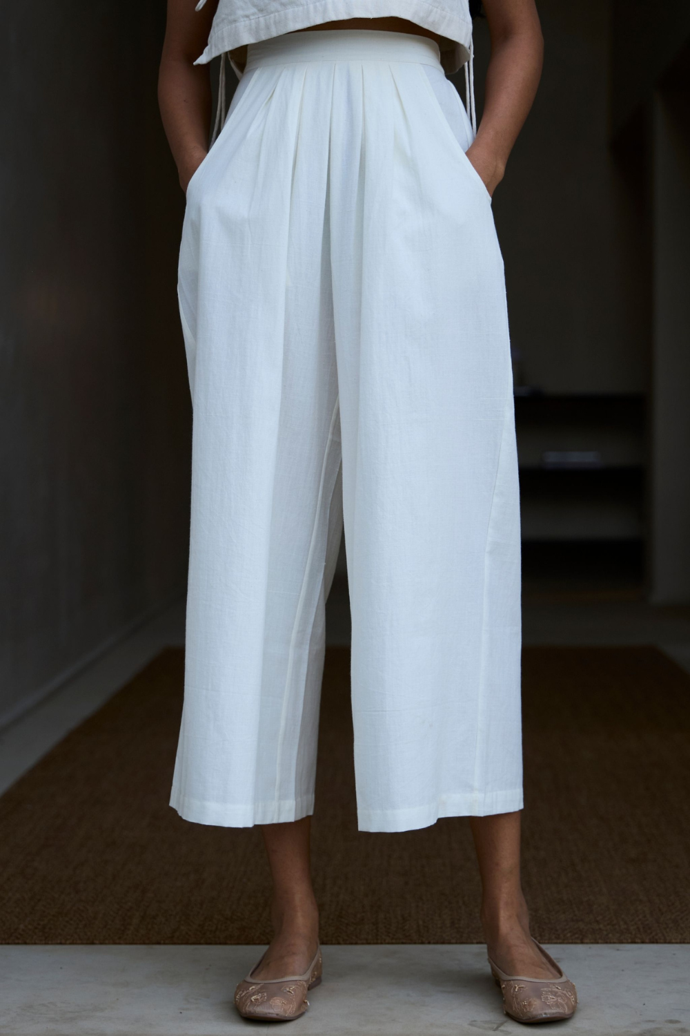 Woodstock Milk Pleated Pants