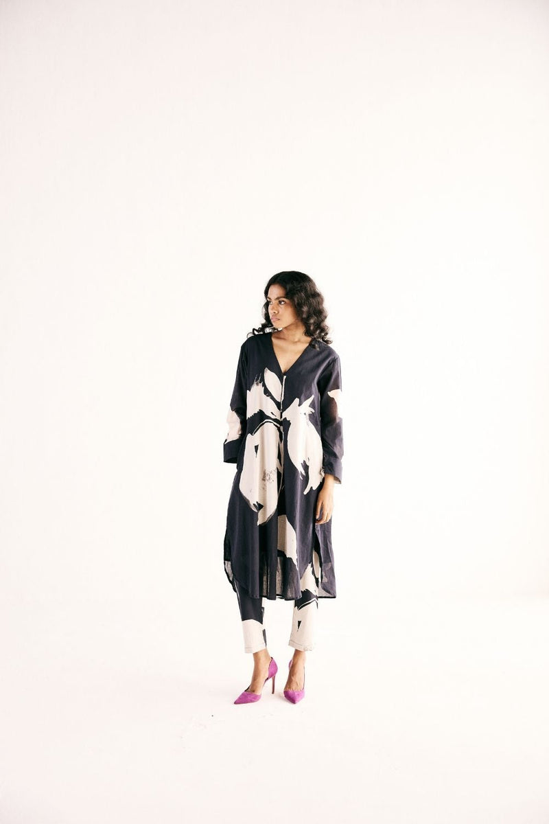 MAVEN KURTA SET cotton by Khara Kapas in black for women Worldwide