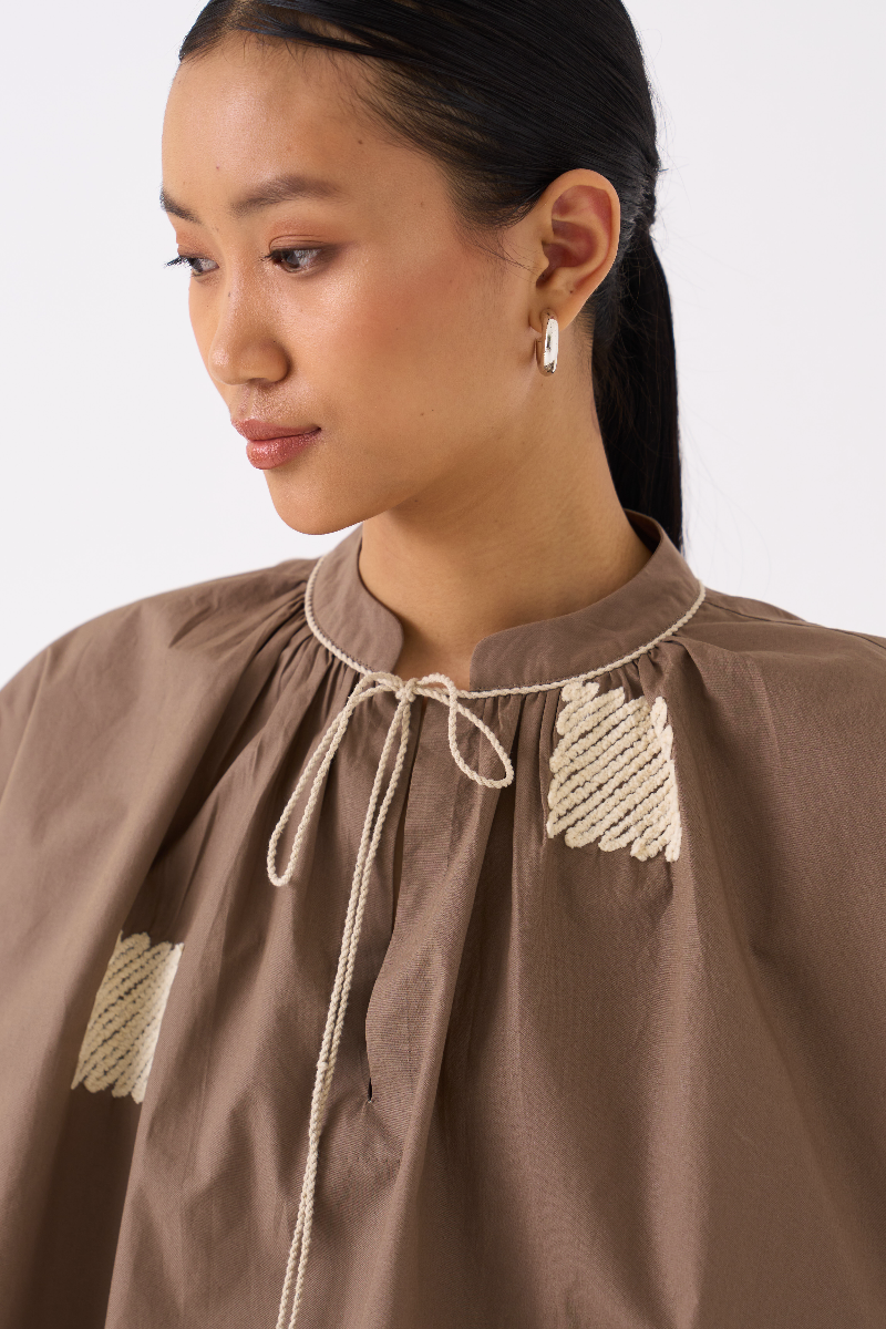 WAVE EMB. TOP-CEDAR poplin by THREE for women Worldwide