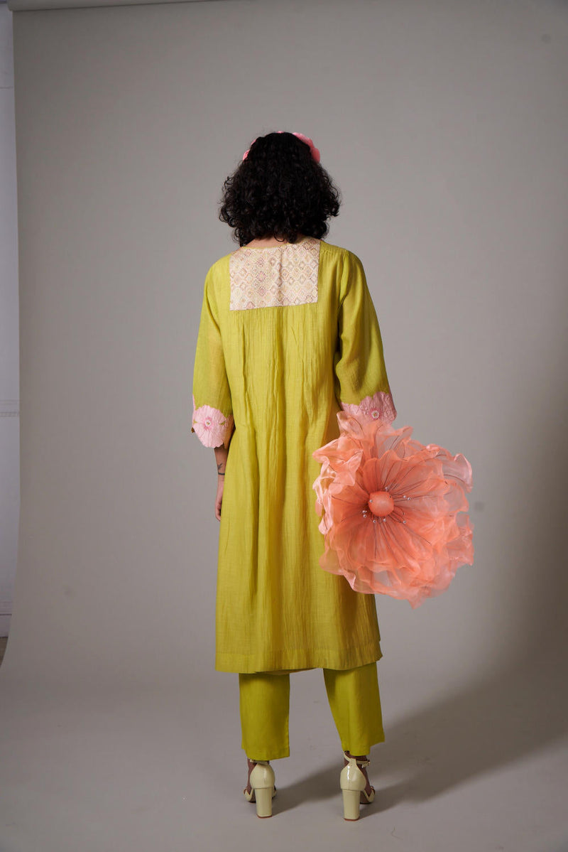 Gekka Lime mul cotton silk kurta set silk by Priti Prashant for women Worldwide