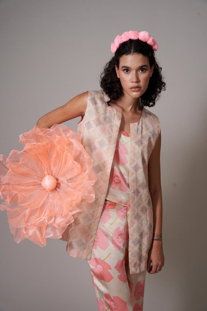 Kigiku silk and satin kurta set satin by Priti Prashant in peach color for women Worldwide