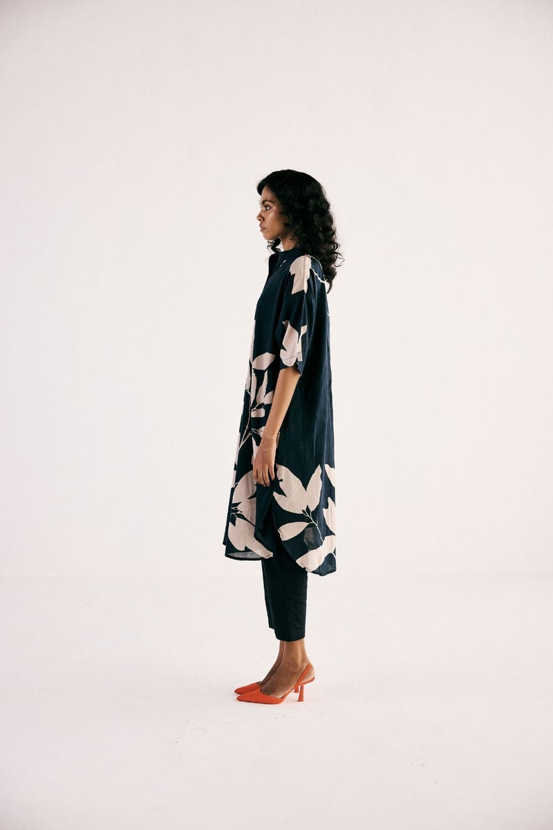 ONYX KURTA SET cotton by Khara Kapas in black for women Worldwide