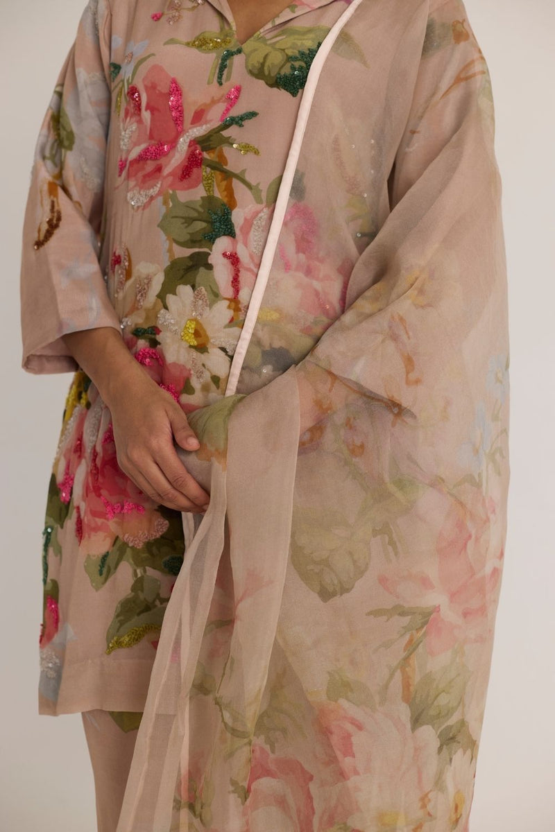 HAZEL EMBROIDERED KURTA SET by Yam in pink color for women Worldwide