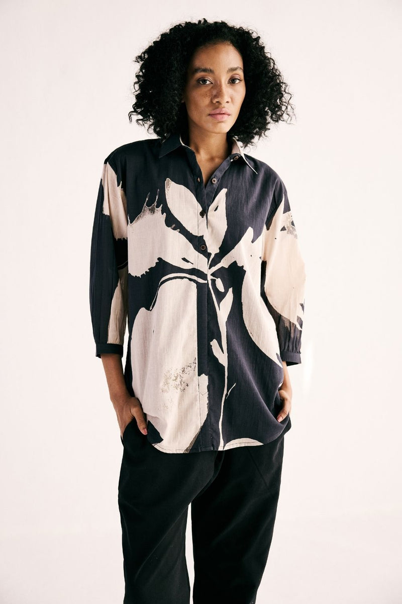 LUNA IRIS SHIRT cotton by Khara Kapas in black for women Worldwide