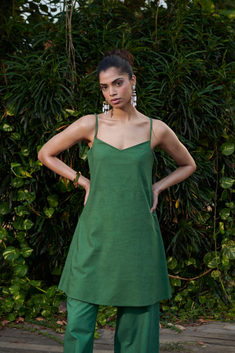 Thyme Co-Linen Slip Kurta linen by Saphed in green color for women Worldwide