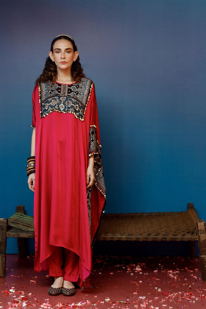 Saron Pink Kaftan Set satin by PRAHNAAYA in pink color for women Worldwide
