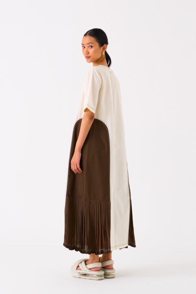 SIDE U-PLEAT DRESS-IVORY/DARK OLIVE