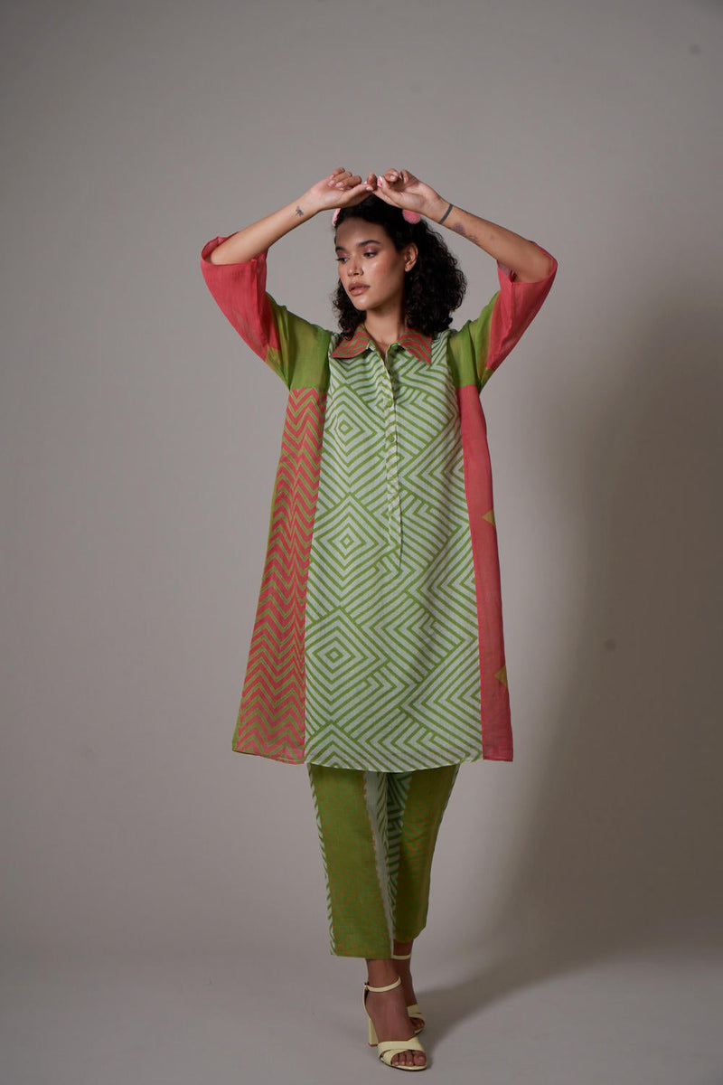 Keshi mul cotton silk kurta set silk by Priti Prashant in green color for women Worldwide