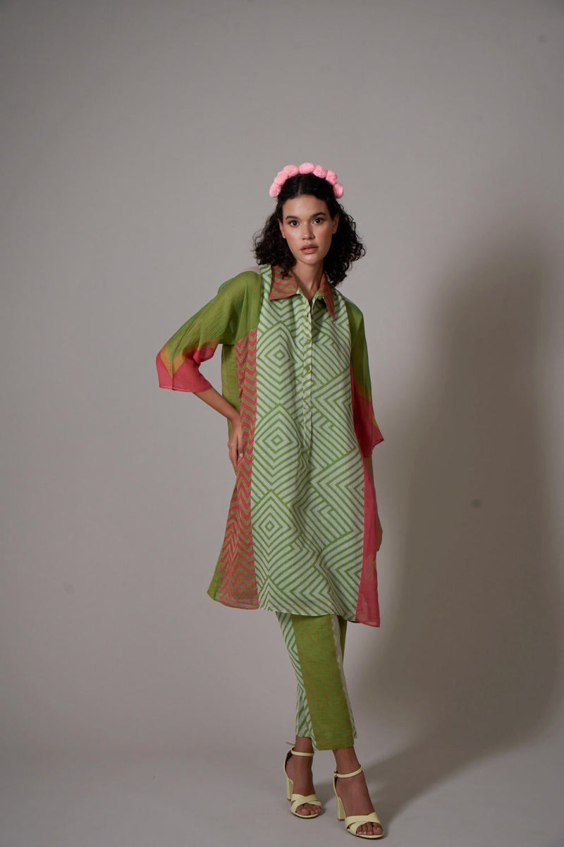 Keshi mul cotton silk kurta set silk by Priti Prashant in green color for women Worldwide