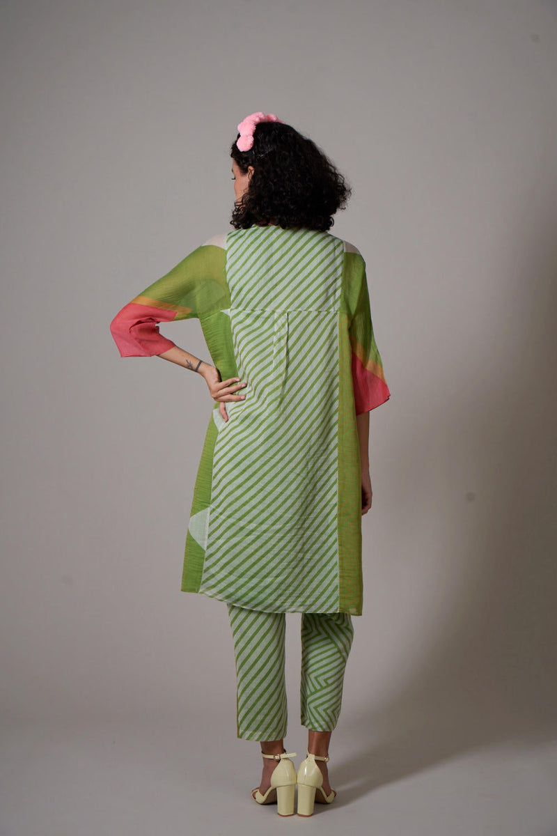 Keshi mul cotton silk kurta set silk by Priti Prashant in green color for women Worldwide