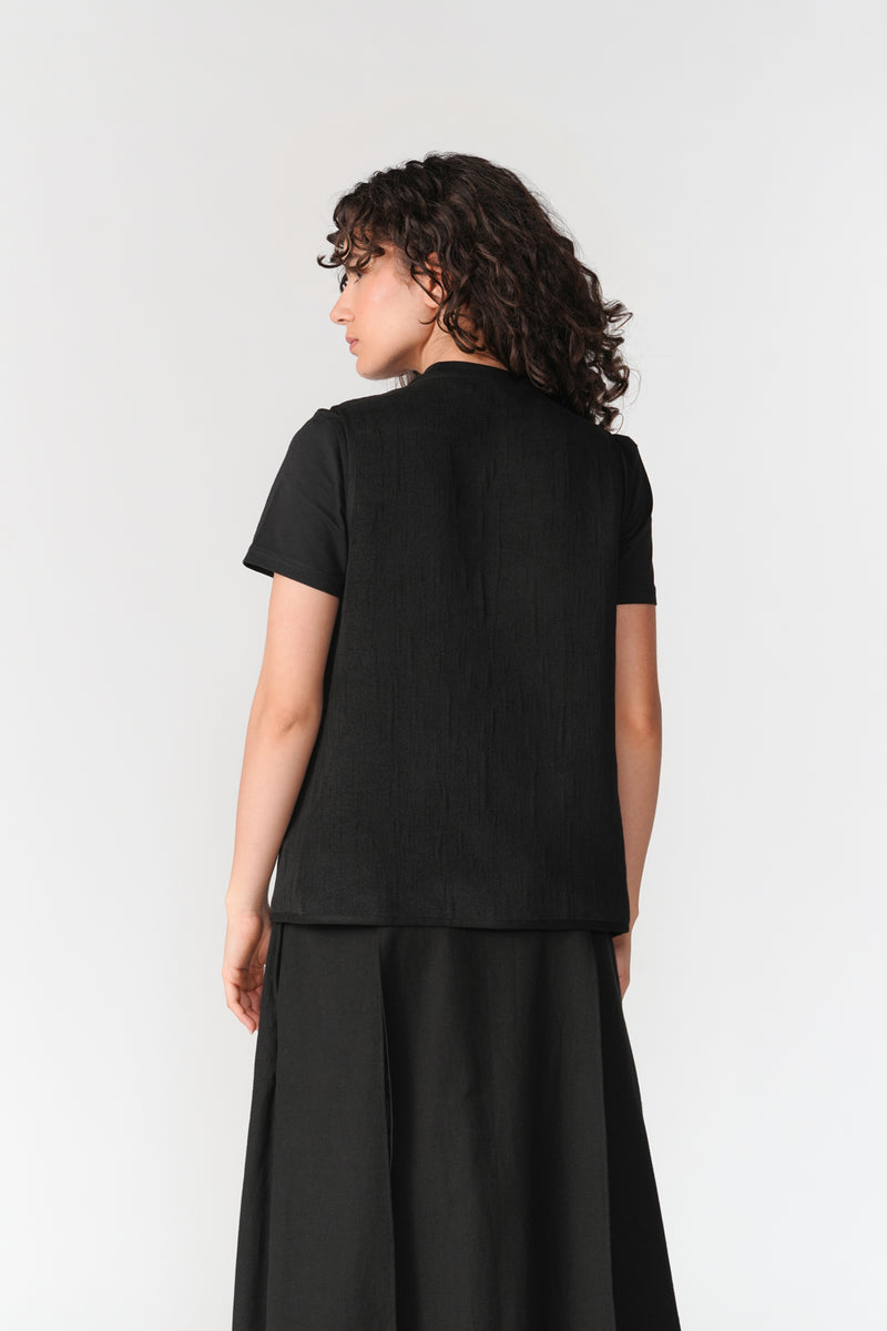 Duo Vest jacket/overlay by Turn Black in black for women Worldwide