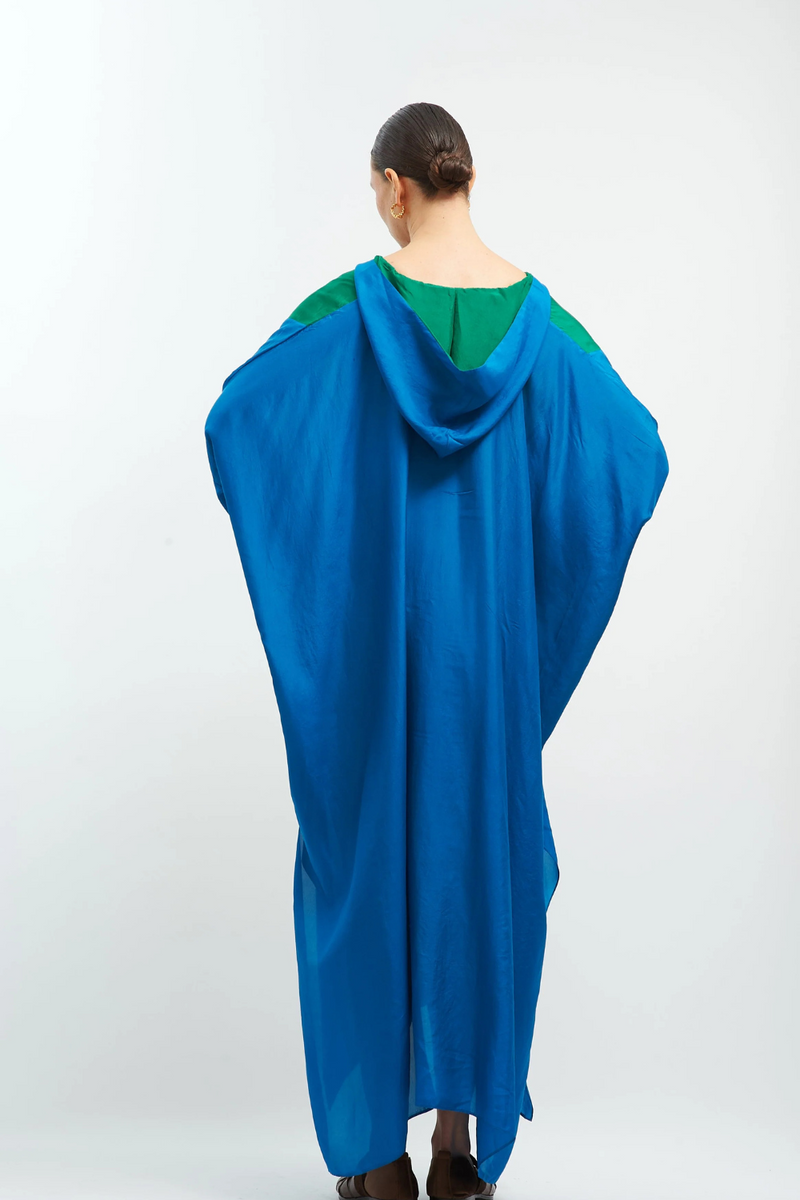Viso Hooded Kaftan silk by Ituvana for women Worldwide