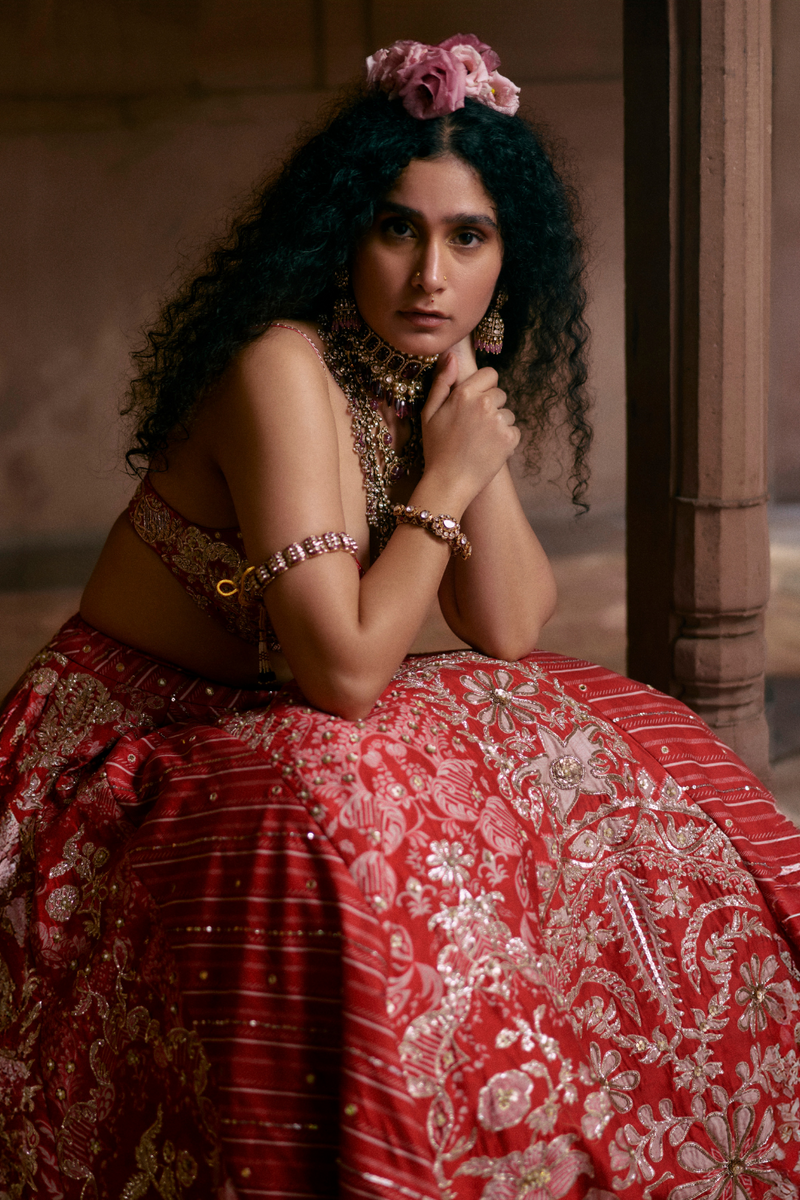 PH-2484 
Lehenga 
Blouse 
Dupatta Set by Paulmi & Harsh for women Worldwide