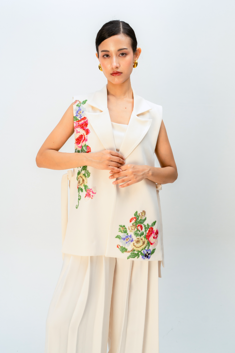 MISTY CLOVER JACKET crepe jacket/overlay by Ode to Odd in off white for women Worldwide