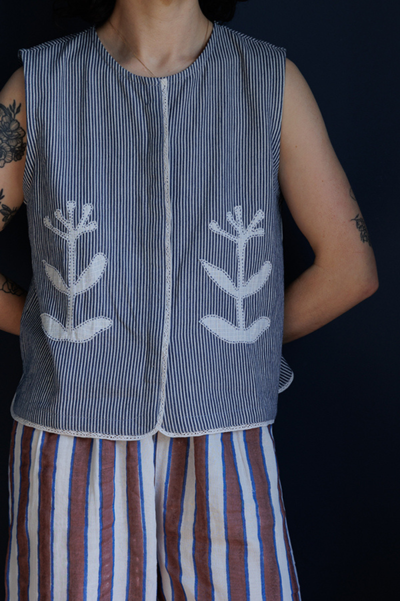 Classic Vest-AppliquŽ handwoven cotton top/shirt by World of Crow in multicolor for women Worldwide