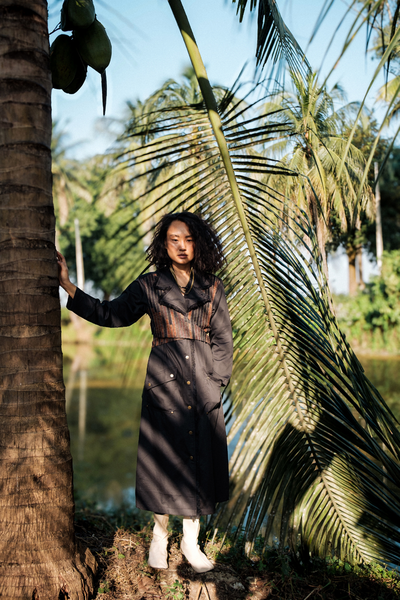 Upcycled Copenhagen Trench - Black Copper cotton by The Terra Tribe in black color for women Worldwide