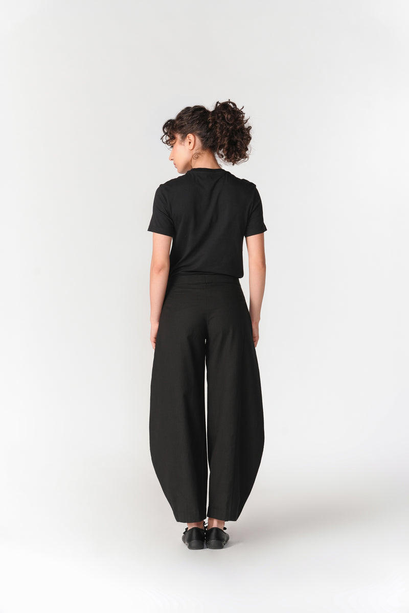 Barrel Slot Seam Pants pant/trouser by Turn Black in black for women Worldwide