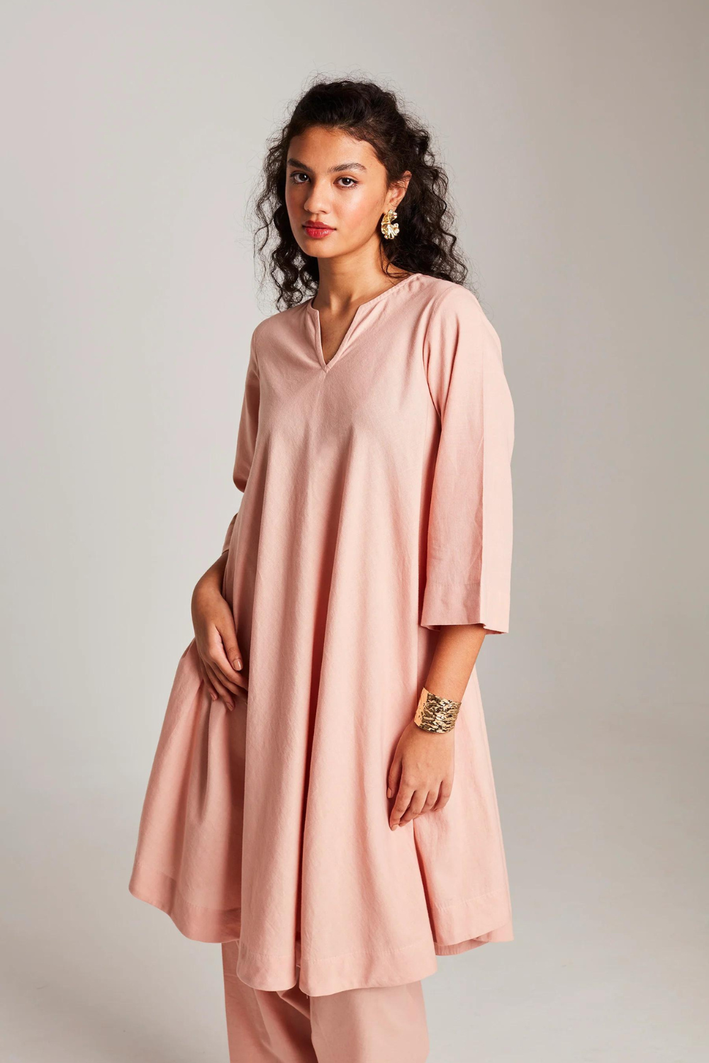 Rose Co-Linen Pheran Kurta Set