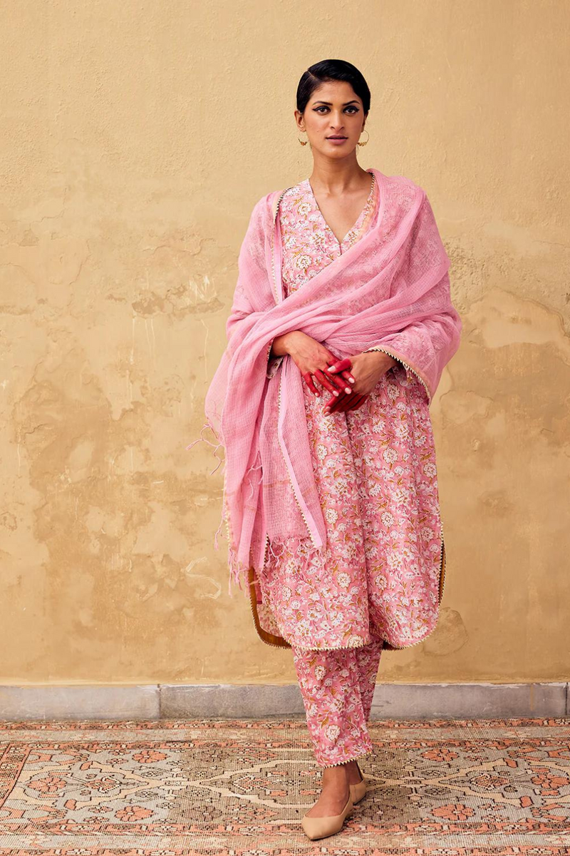 Komal Kurta Set with Dupatta chanderi by Khara Kapas in pink for women Worldwide