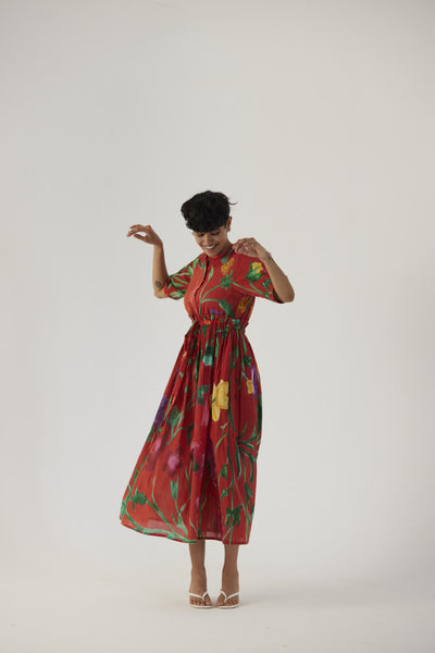 BIG BOTANICAL RED GATHERED DRESS