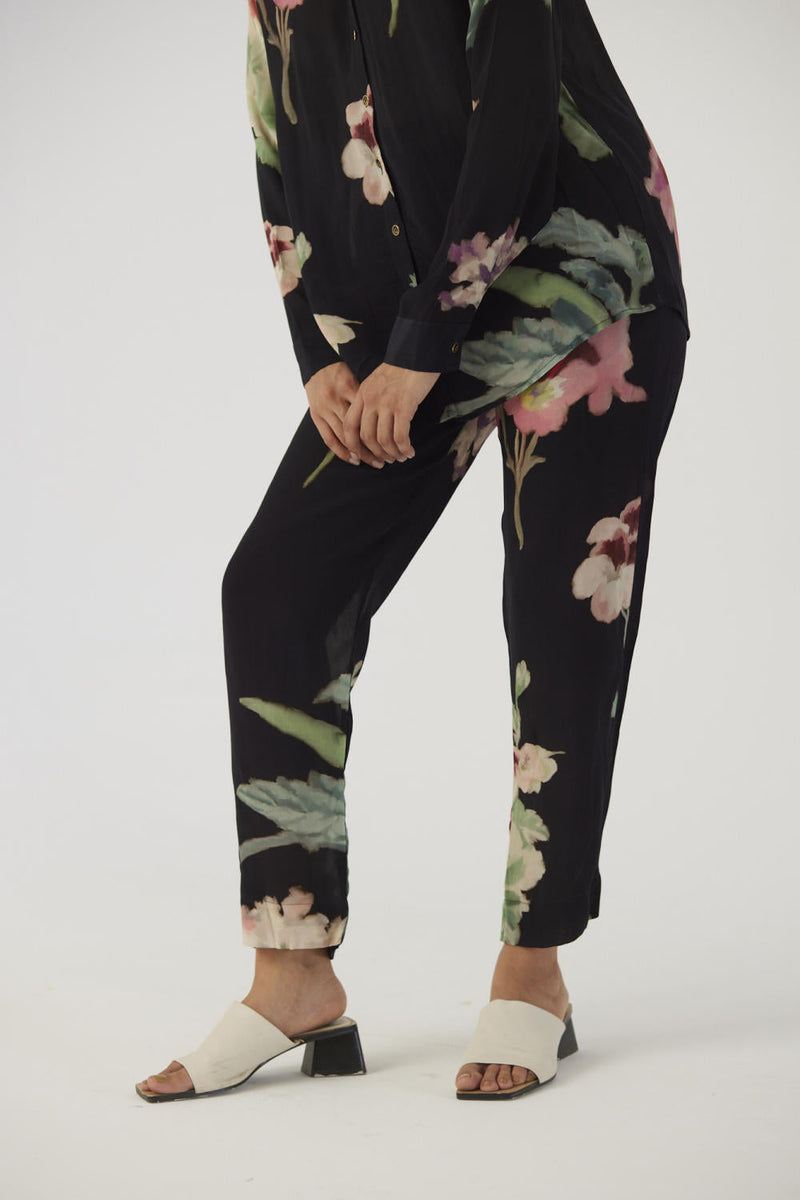 JULIET BLACK CREPE COORD SET Co-ord Sets by Yam in black color for women Worldwide