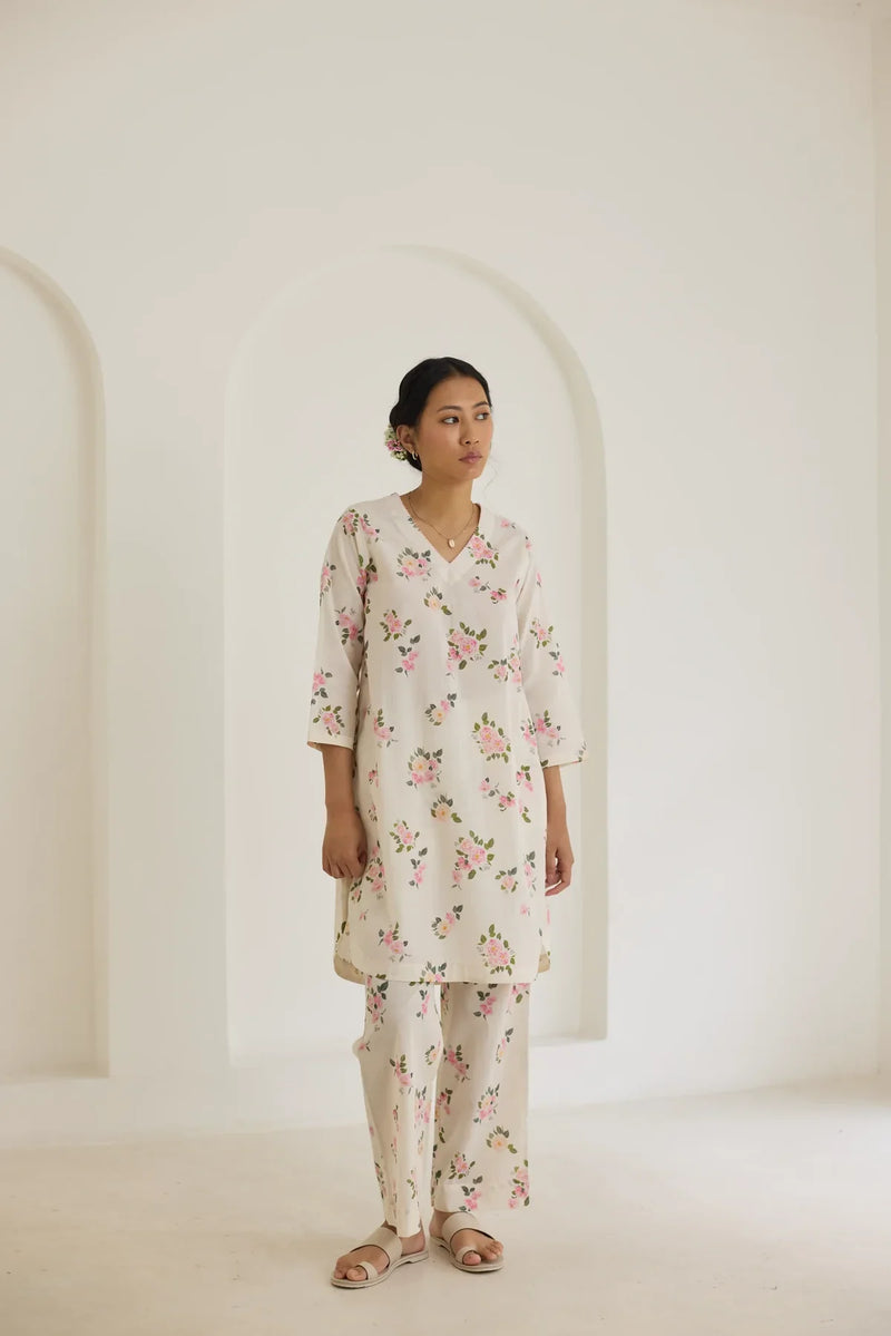 Desi Gulaab Short Kurta Set - V neck cotton by Nadiya Paar in white color for women Worldwide