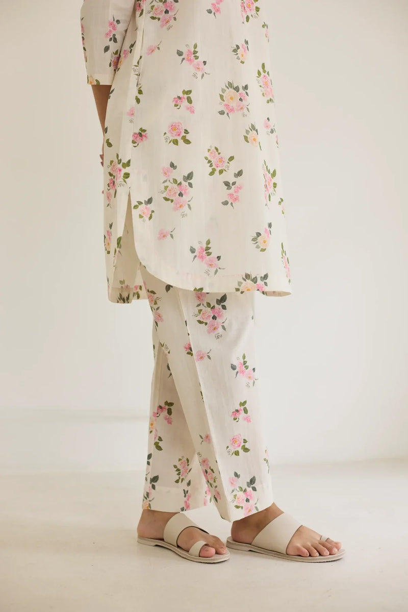 Desi Gulaab Short Kurta Set - V neck cotton by Nadiya Paar in white color for women Worldwide